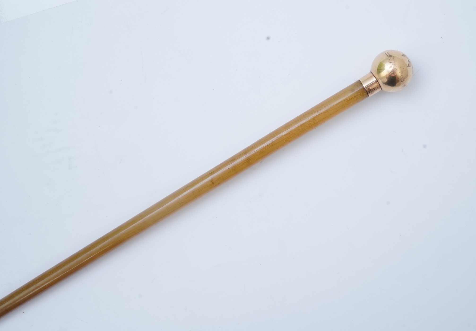 A gold mounted horn riding crop, late 19th century
